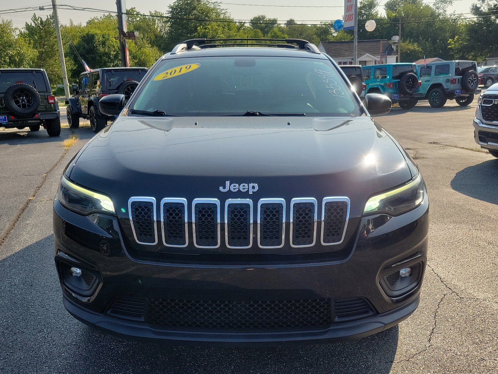 Used 2019 Jeep Cherokee Latitude Plus with VIN 1C4PJMLB0KD232223 for sale in Georgetown, DE