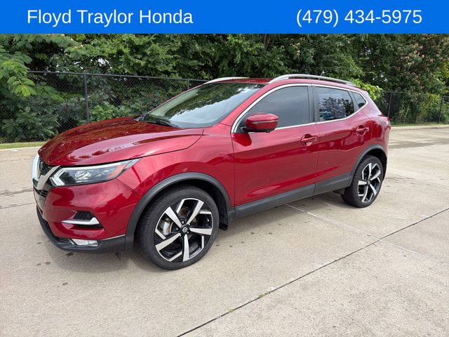 2021 Nissan Rogue Sport SL FWD's photo