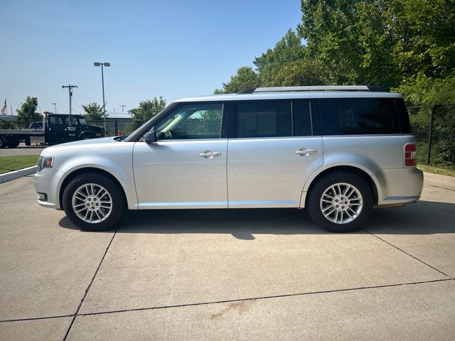 2013 Ford Flex SEL photo 2