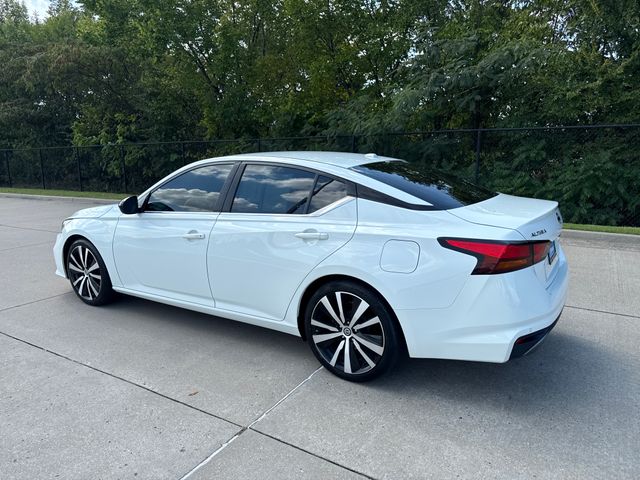 2020 Nissan Altima 2.5 SR photo 3