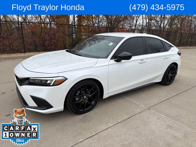 2024 Honda Civic Hatchback Sport's photo