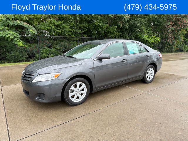 2010 Toyota Camry 2.5 LE's photo