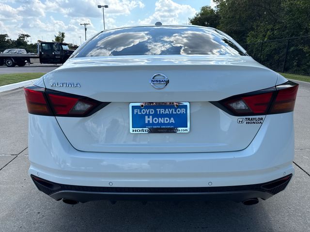 2020 Nissan Altima 2.5 SR photo 4