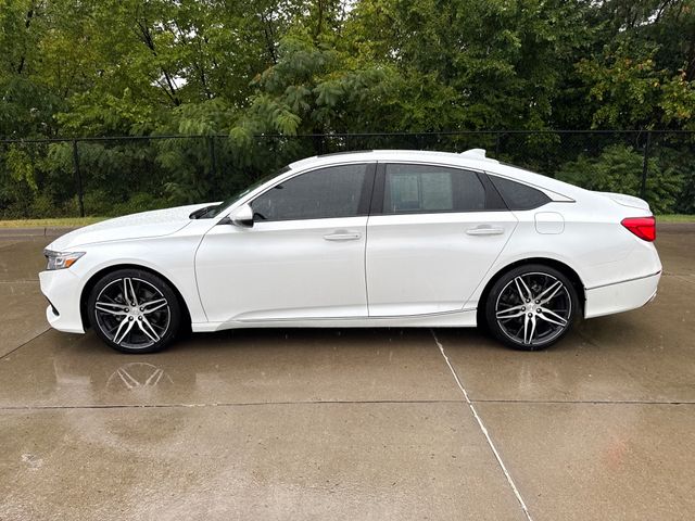 2022 Honda Accord Touring 2.0T photo 2