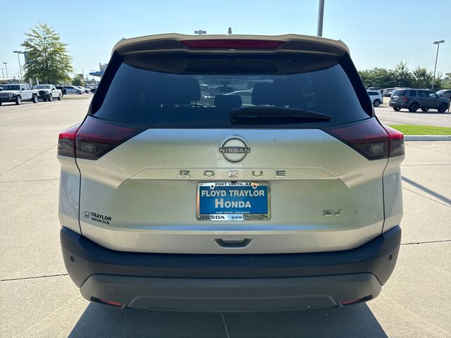 2023 Nissan Rogue SV photo 4