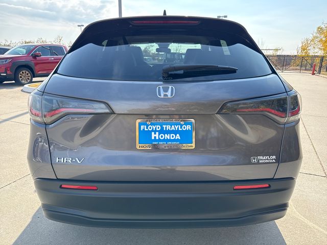 2026 Honda HR-V LX photo 3