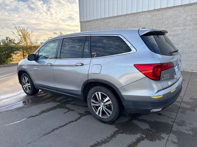 2016 Honda Pilot EX-L photo 3