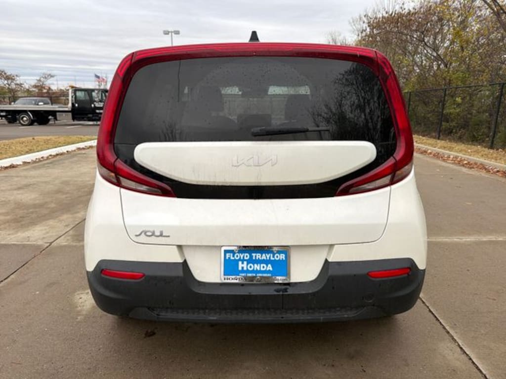 Used 2022 Kia Soul LX Hatchback