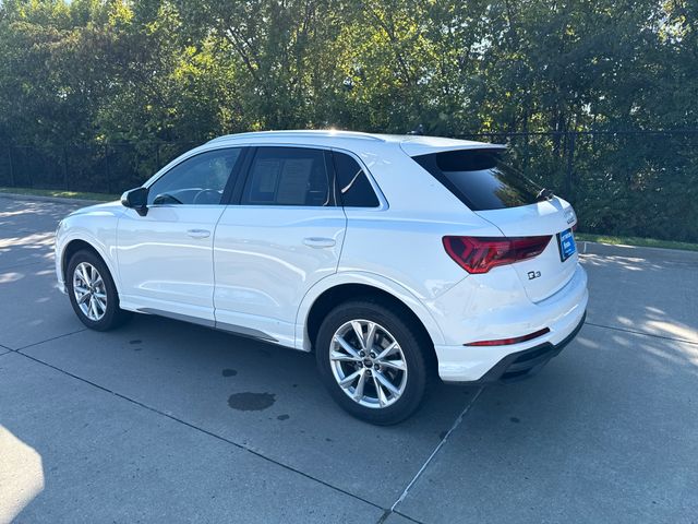 2023 Audi Q3 S line Premium photo 3