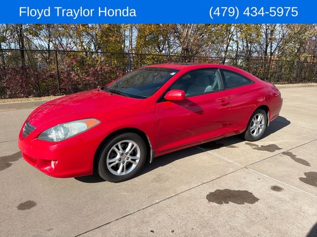 2004 Toyota Camry Solara SLE's photo