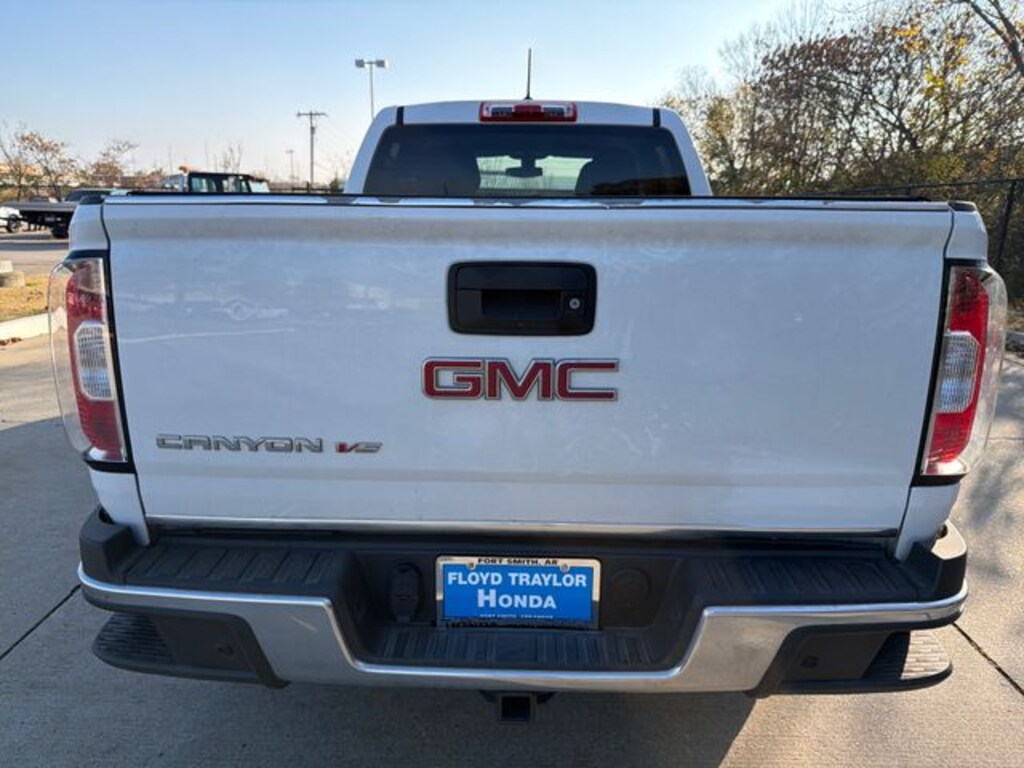 Used 2018 GMC Canyon Base Truck Crew Cab