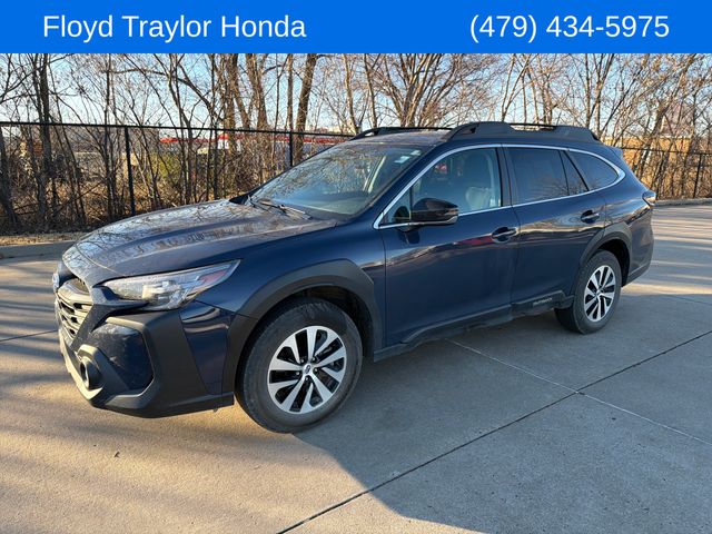 2024 Subaru Outback Premium's photo