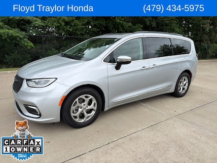 2023 Chrysler Pacifica Limited Van Passenger Van