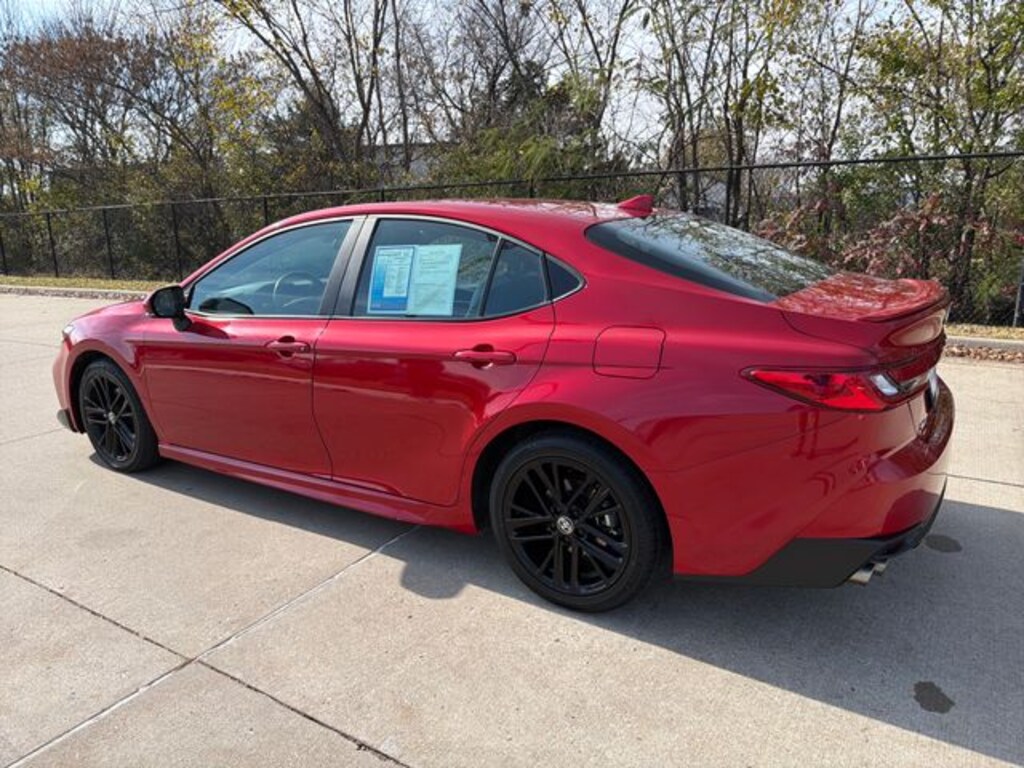 Used 2025 Toyota Camry SE Sedan