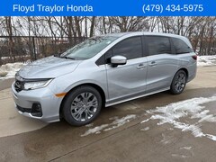 2026 Honda Odyssey Touring Van Passenger