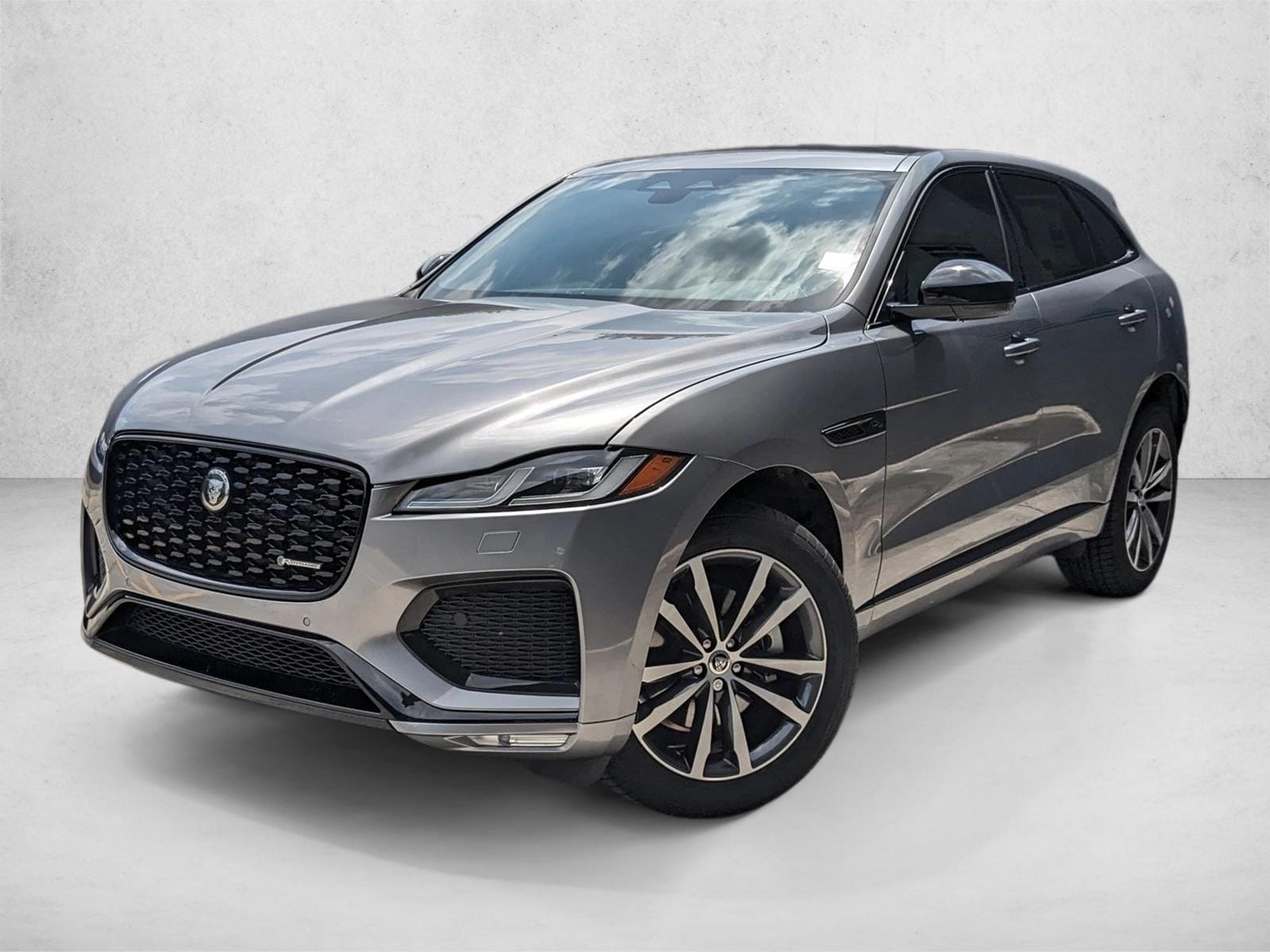 2025 Jaguar F-PACE R-Dynamic S