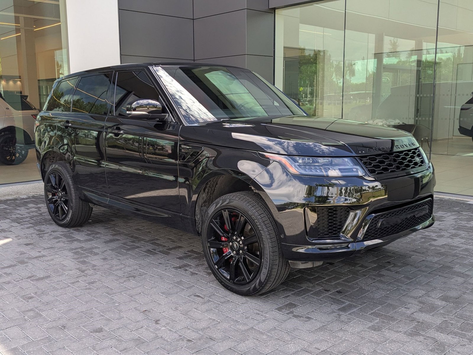 2022 Land Rover Range Rover Sport HST photo 2