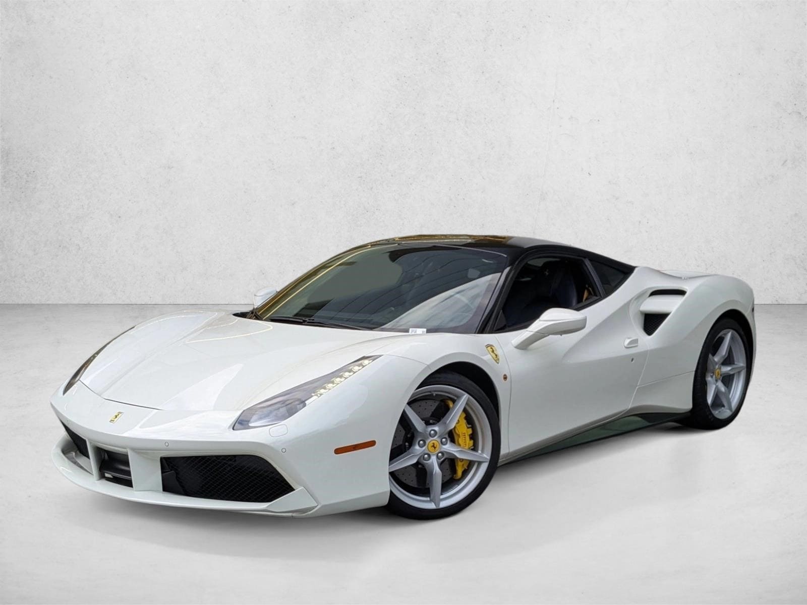 2018 Ferrari 488 -'s photo