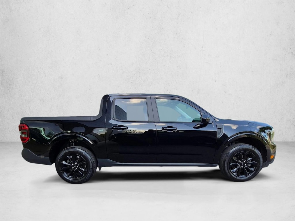 Used 2024 Ford Maverick LARIAT Crew Cab Pickup