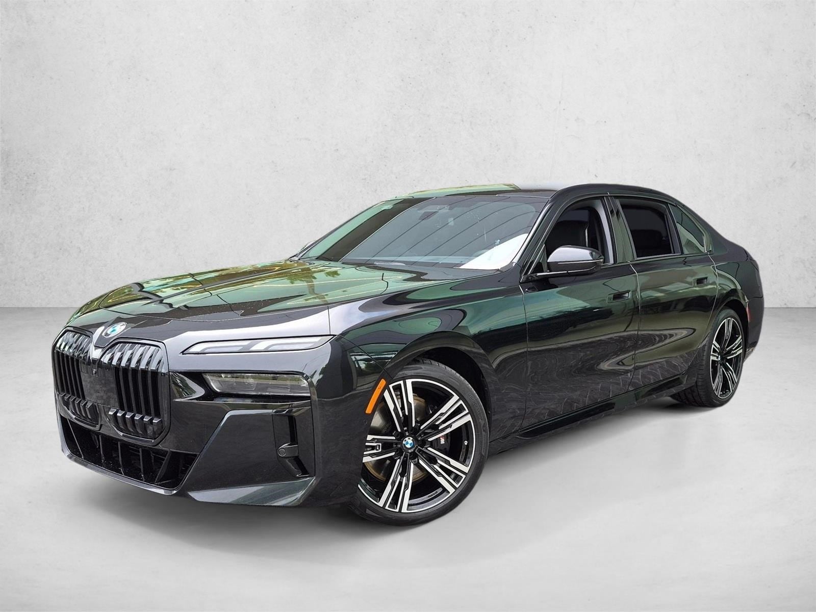 2023 BMW 7 Series 760i xDrive's photo