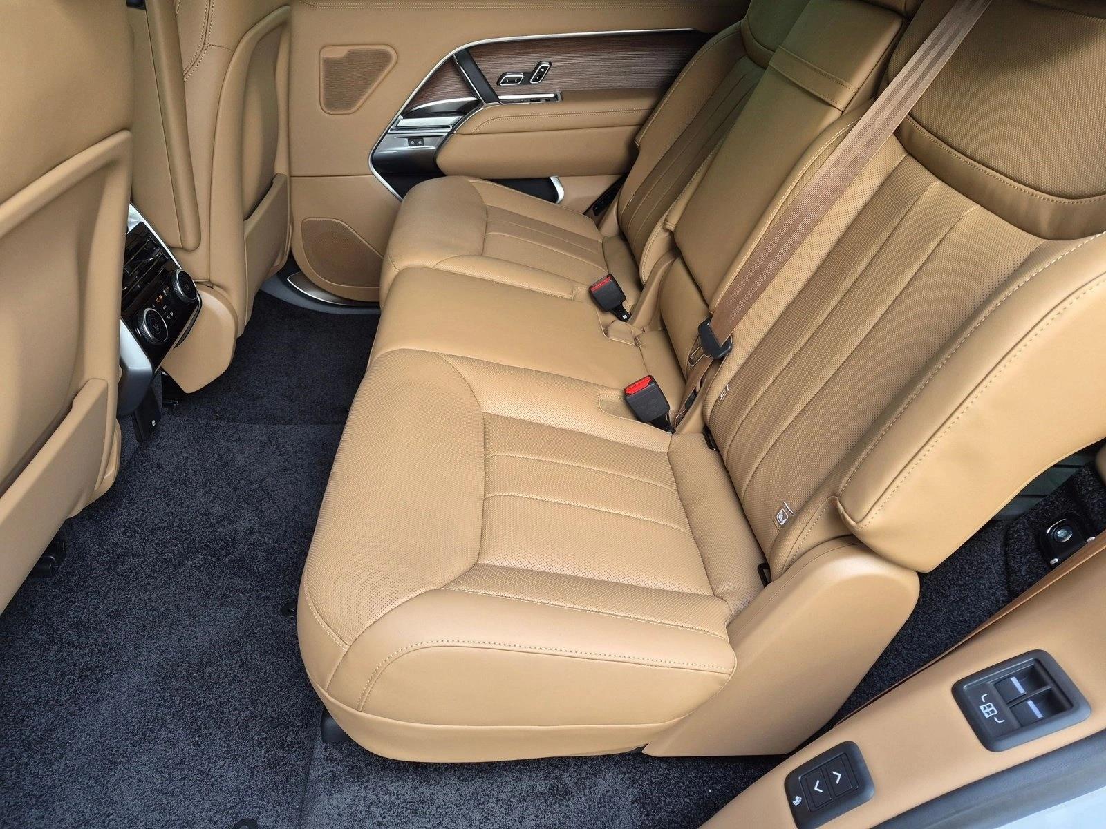 2026 Land Rover Range Rover SE - Photo 14