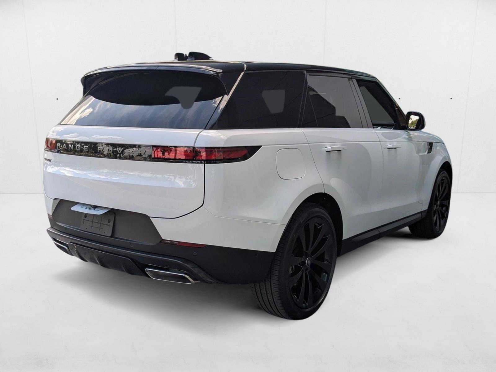 2025 Land Rover Range Rover Sport SE photo 2