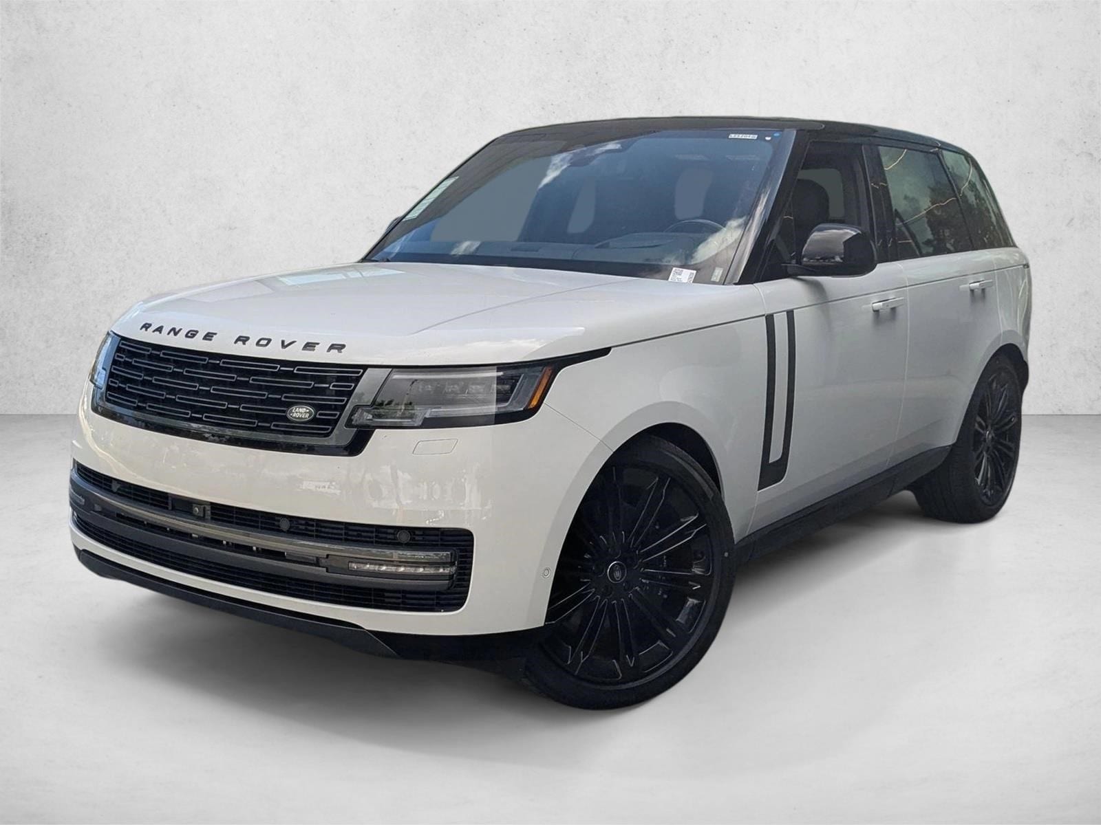 2025 Land Rover Range Rover SE's photo