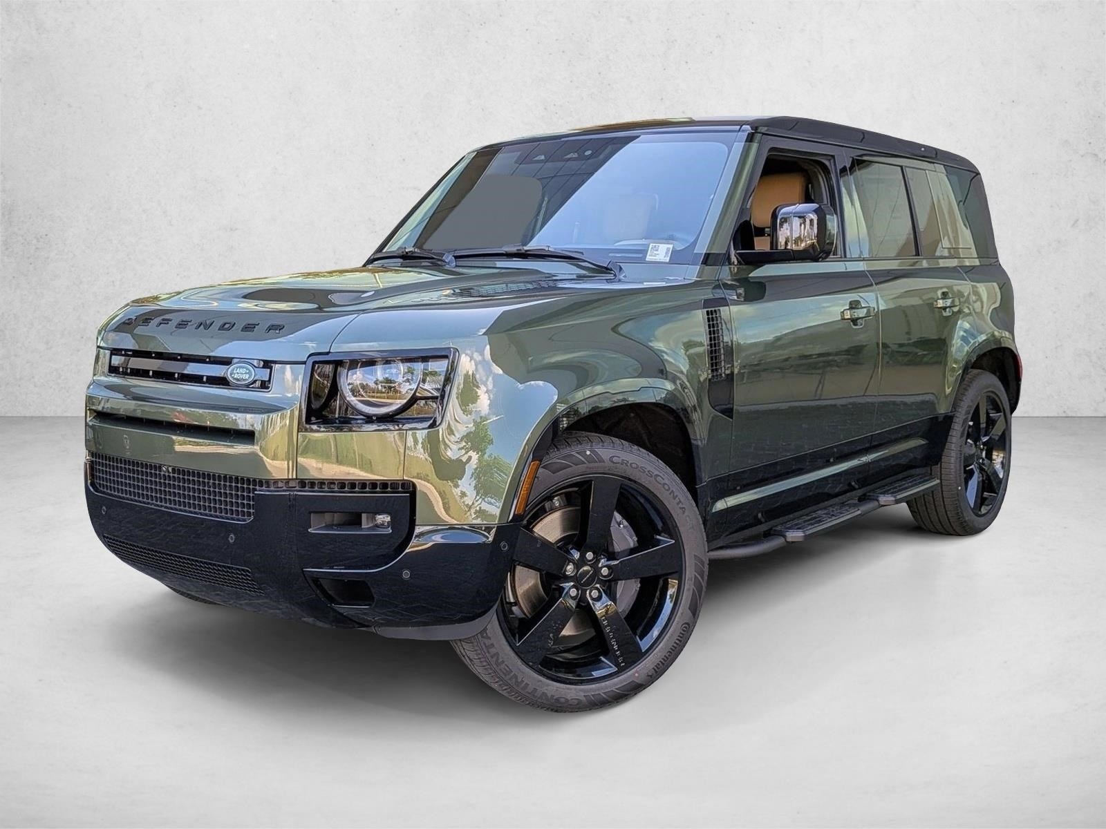 2026 Land Rover Defender X-Dynamic SE's photo