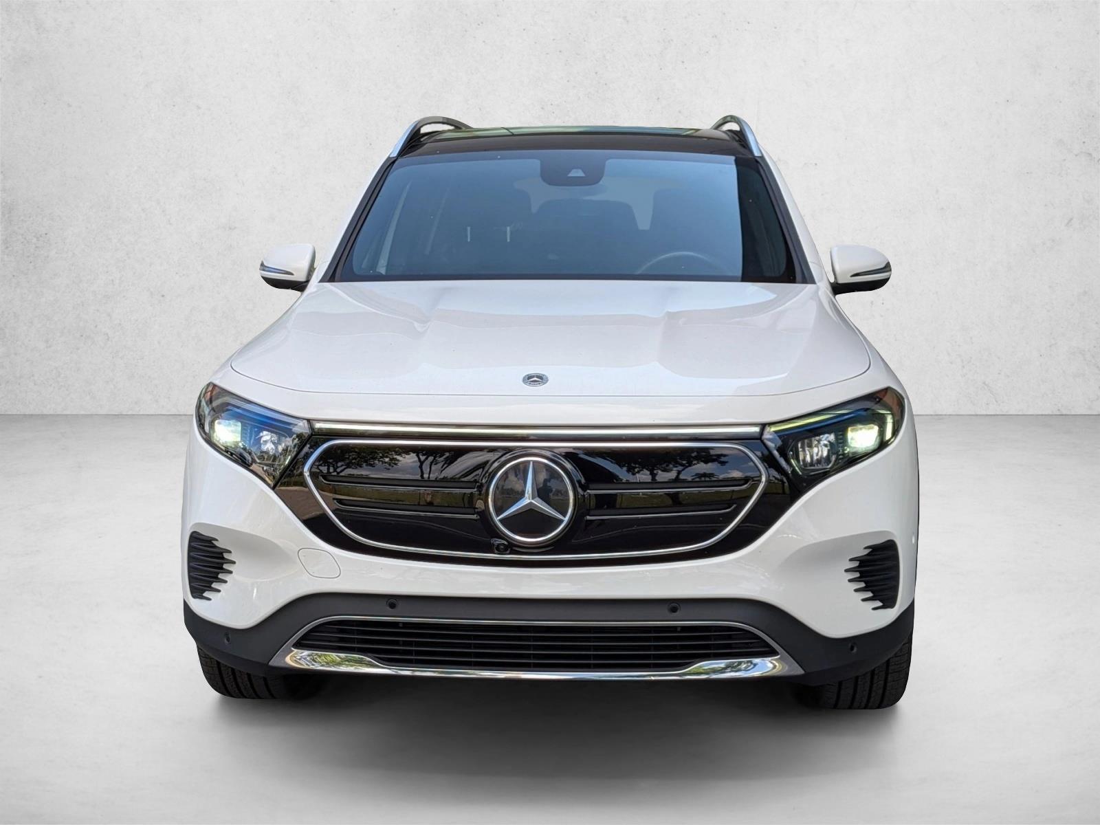 2022 Mercedes Benz EQB 350 4MATIC photo 2