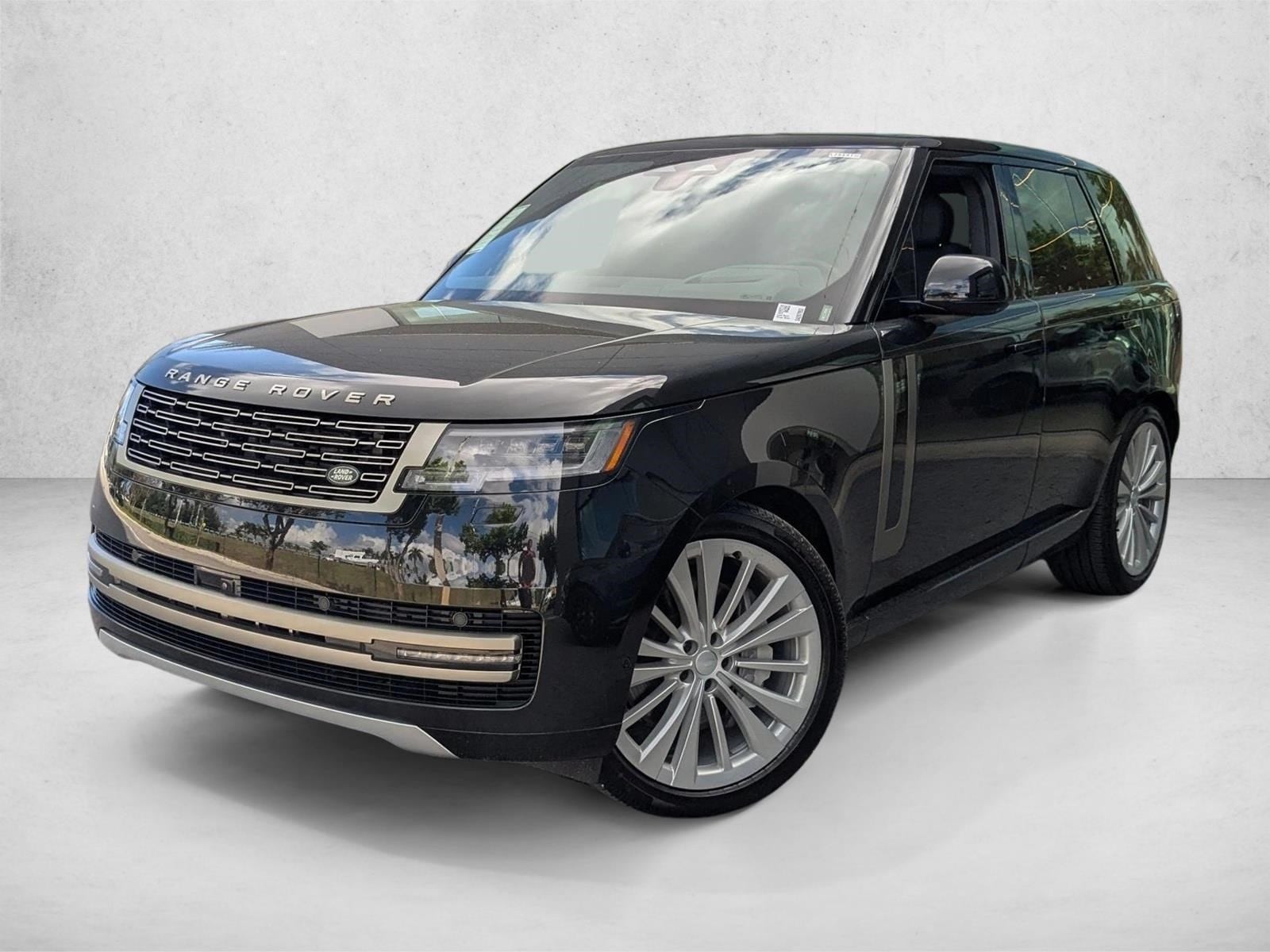 2025 Land Rover Range Rover SE's photo
