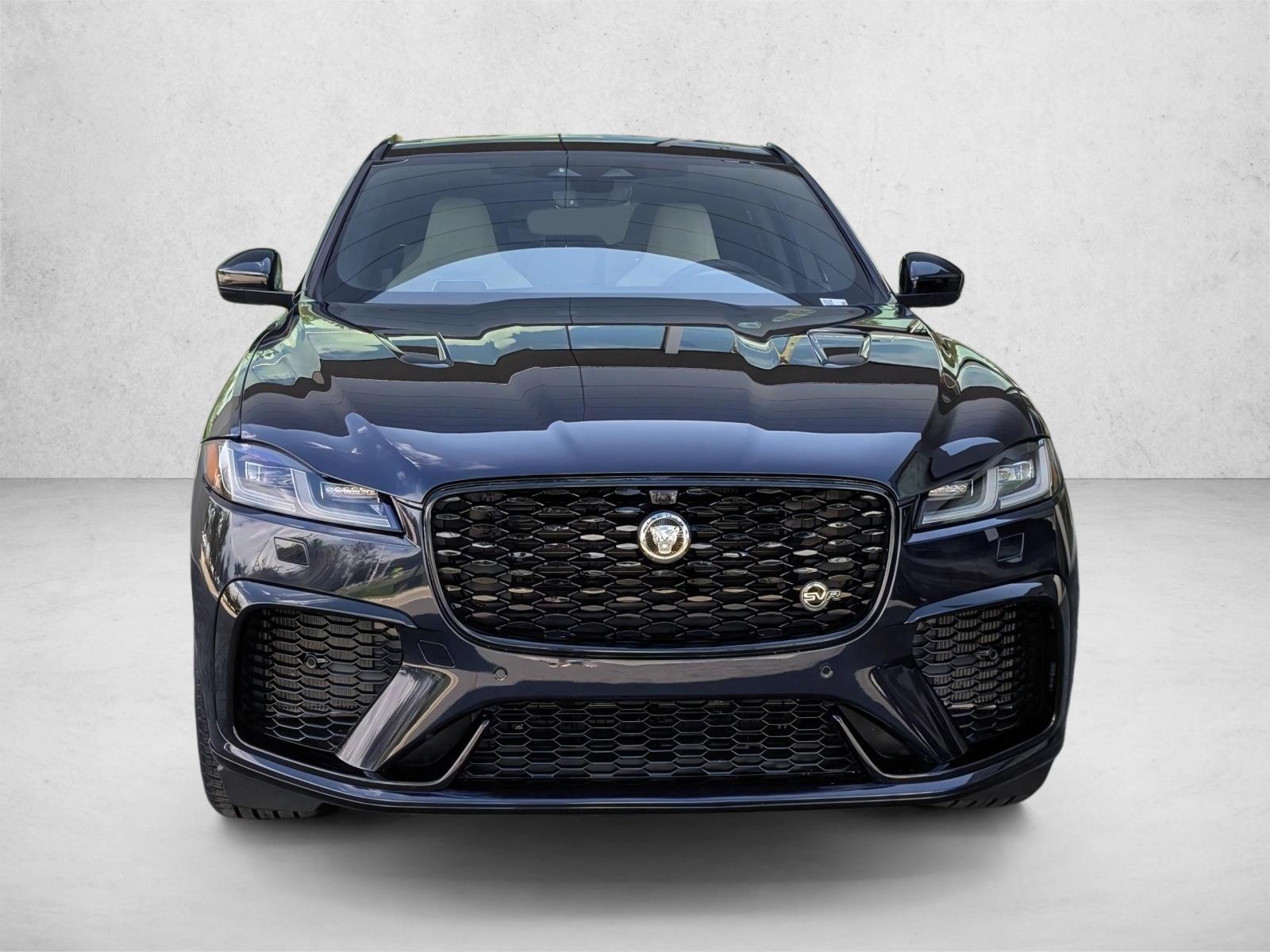 2025 Jaguar F-PACE SVR photo 2
