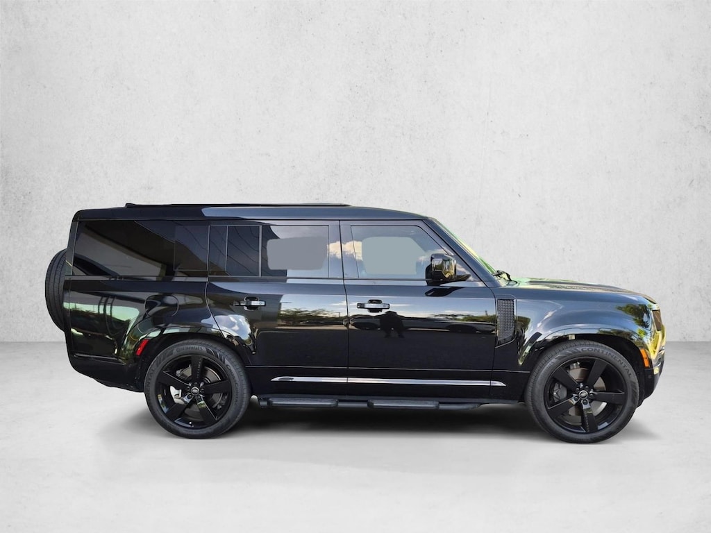 Used 2025 Land Rover Defender 130 P400 X-Dynamic SE Sport Utility