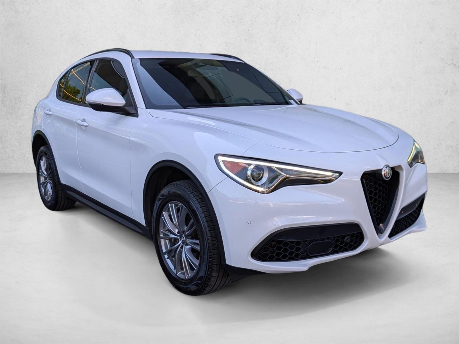 2022 Alfa Romeo Stelvio Sprint photo 3