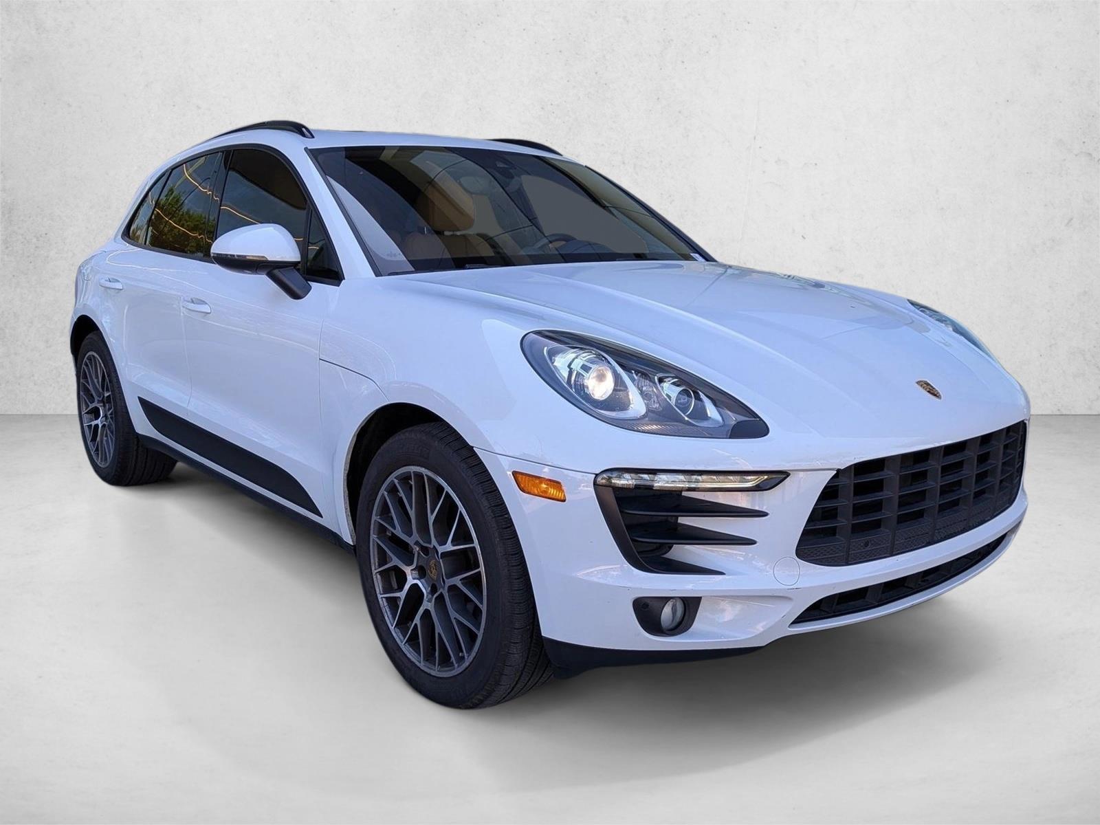 2018 Porsche Macan photo 3