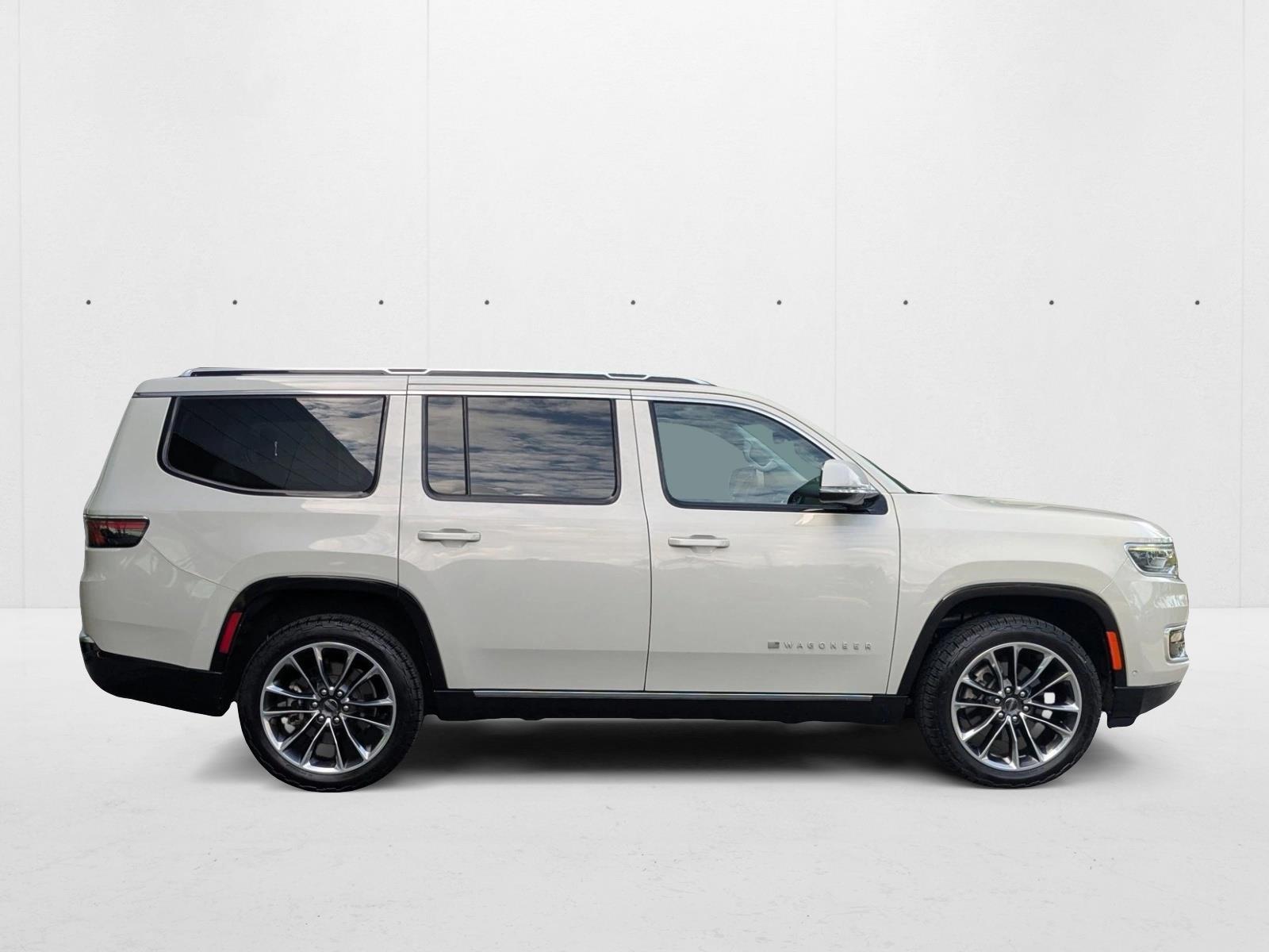 2022 Jeep Wagoneer Series III photo 4