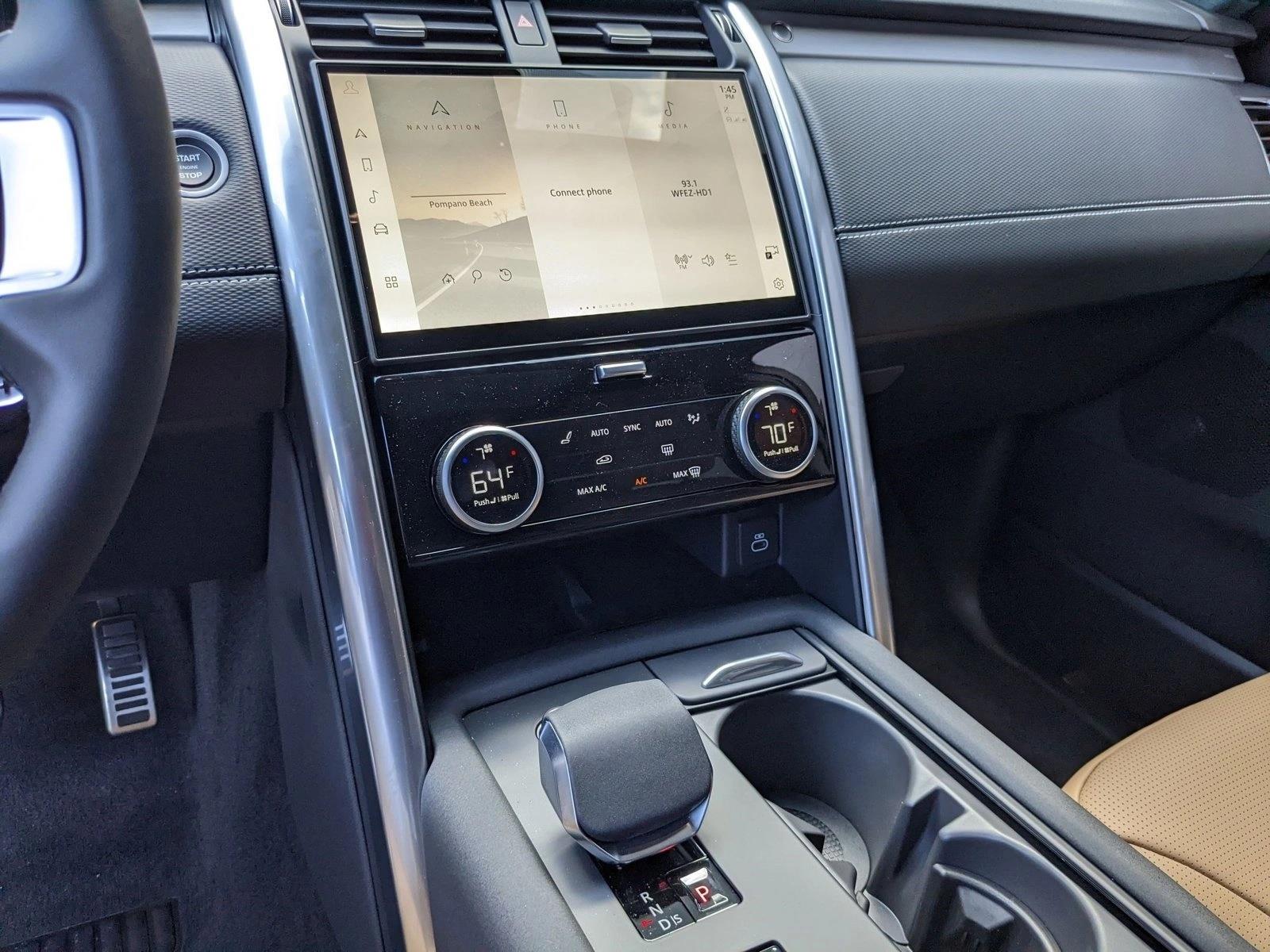 2025 Land Rover Discovery Dynamic SE - Photo 12