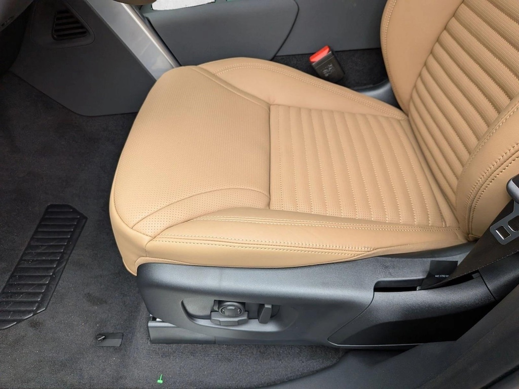 New 2026 Land Rover Discovery Gemini Edition Sport Utility