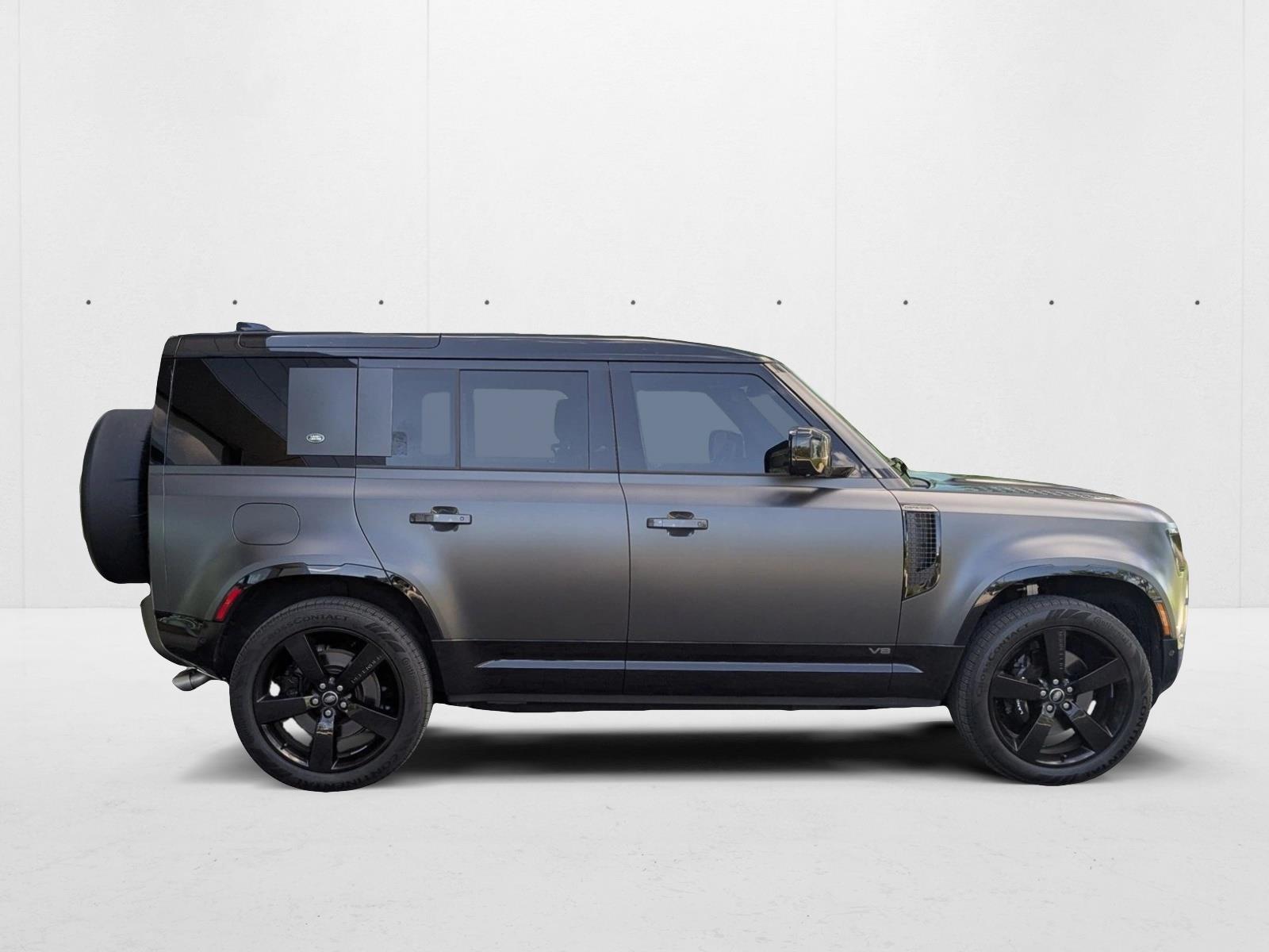 2023 Land Rover Defender 110 Carpathian Edition photo 4