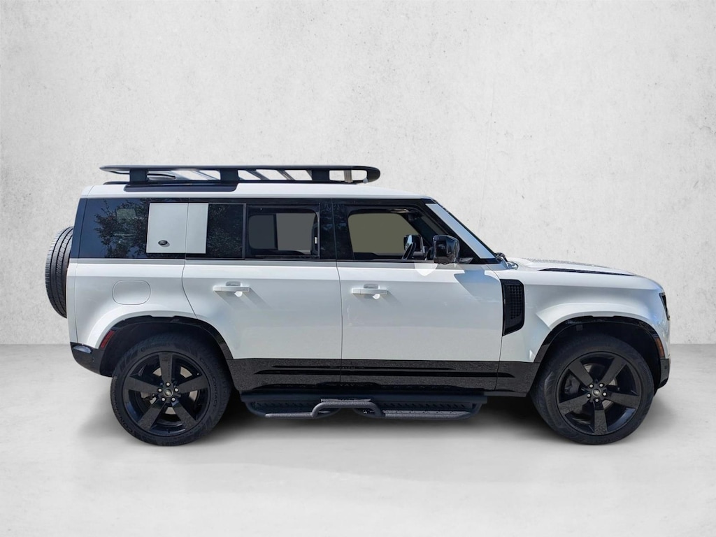Used 2022 Land Rover Defender 110 X-Dynamic SE AWD Sport Utility