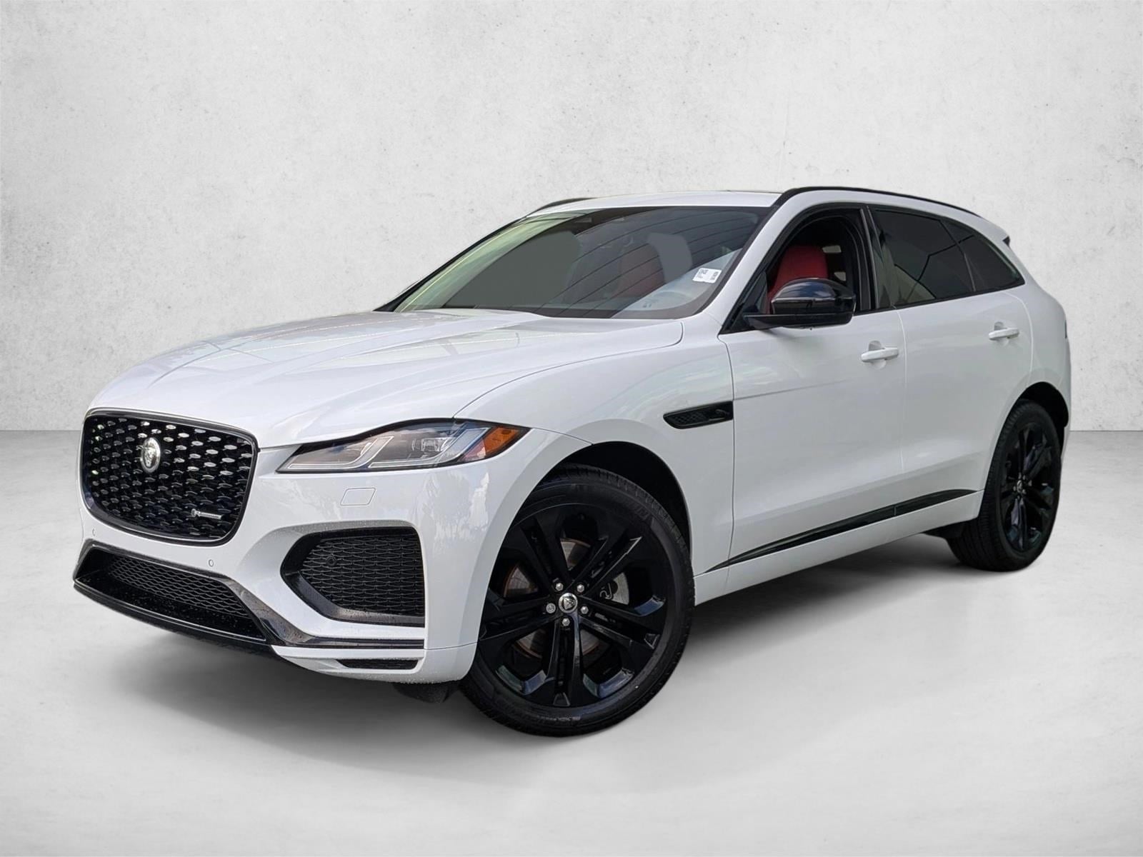 2025 Jaguar F-PACE P250 R-Dynamic S's photo