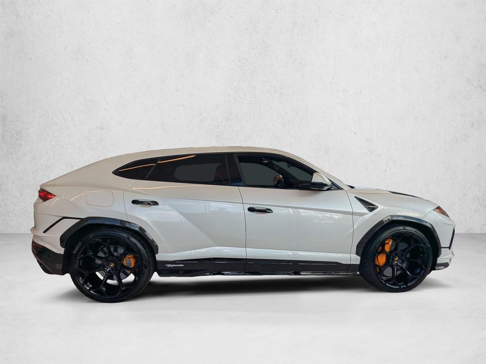 2024 Lamborghini Urus Performante photo 4