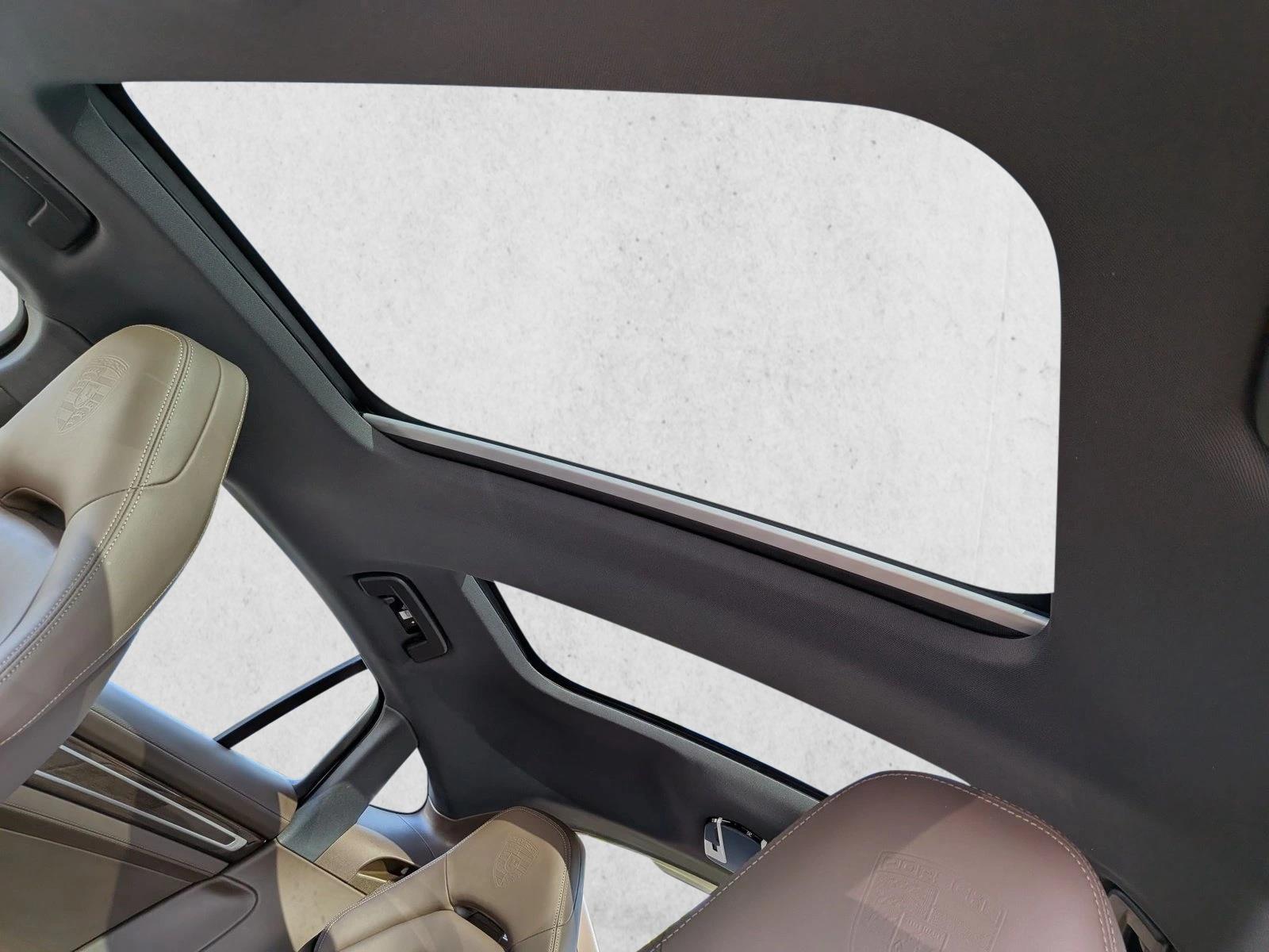2023 Porsche Panamera Platinum Edition - Photo 16