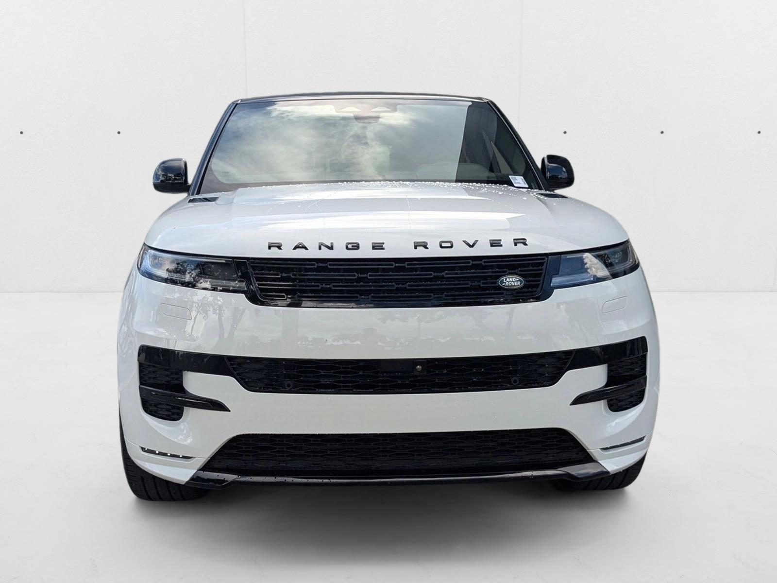 2025 Land Rover Range Rover Sport SE photo 2