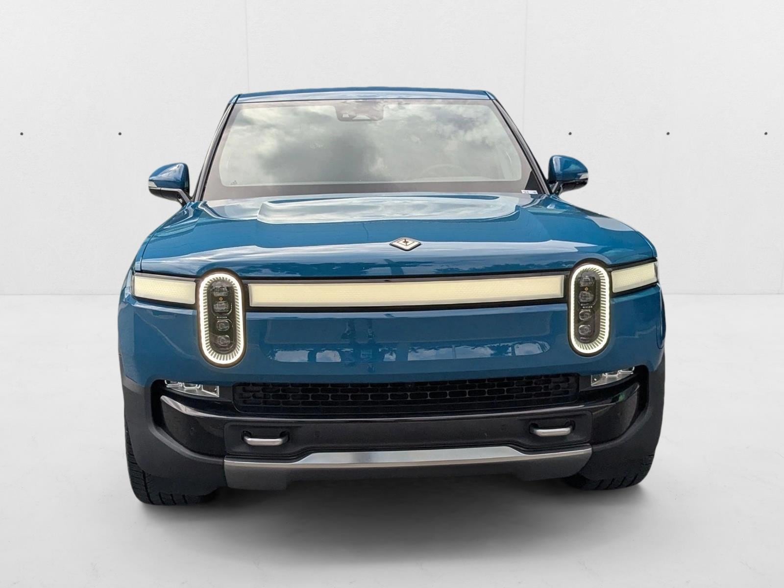 Used 2022 Rivian R1T Adventure with VIN 7FCTGAAA0NN015415 for sale in Pompano Beach, FL