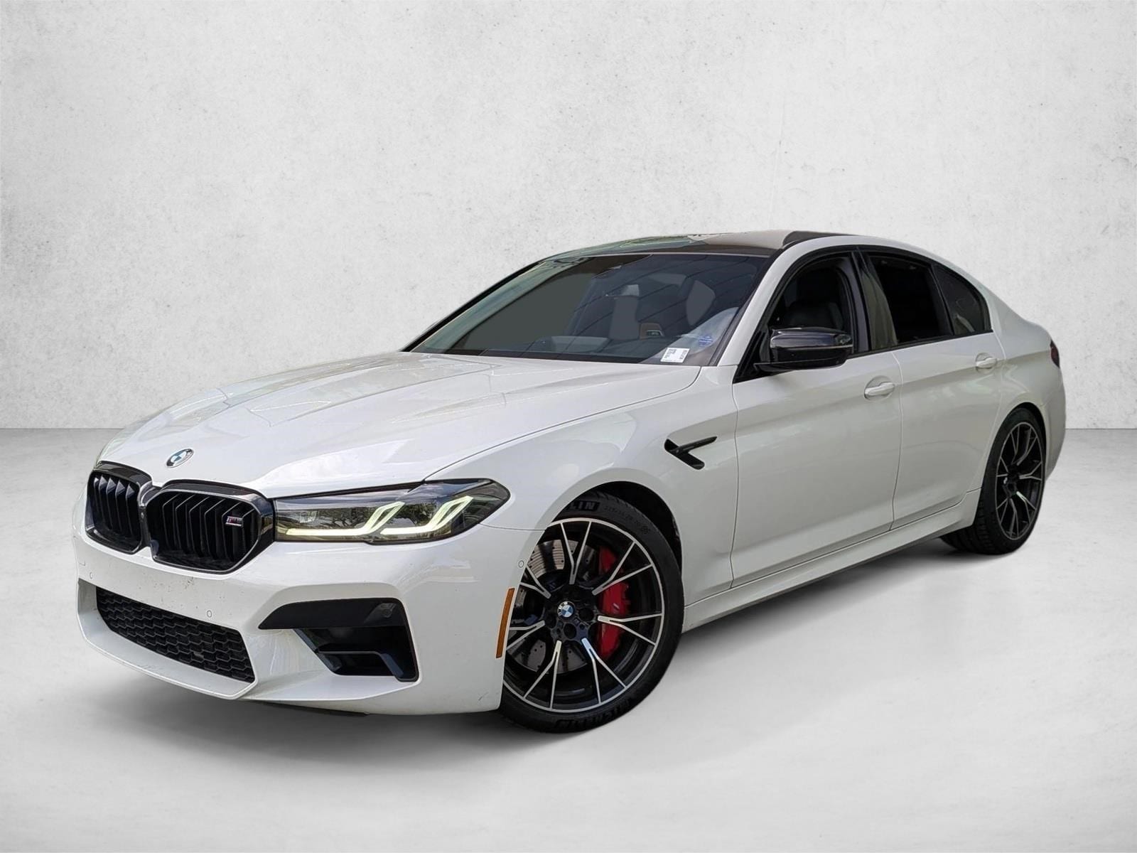 2022 BMW M5 -'s photo