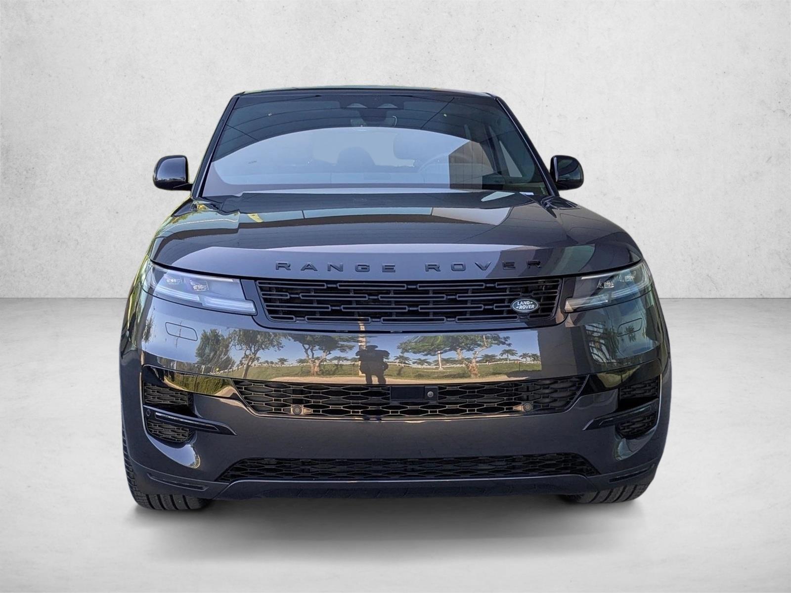 2024 Land Rover Range Rover Sport SE photo 2
