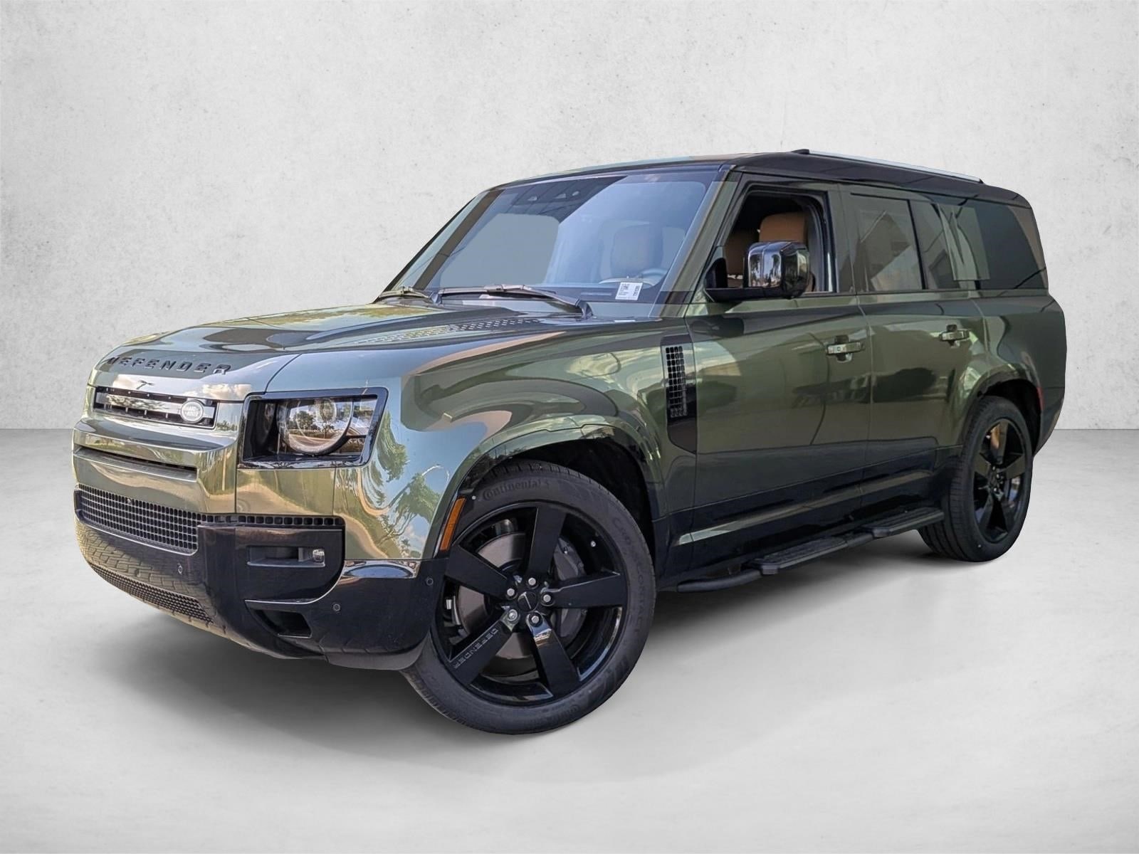 2026 Land Rover Defender 130 X-Dynamic SE P400's photo