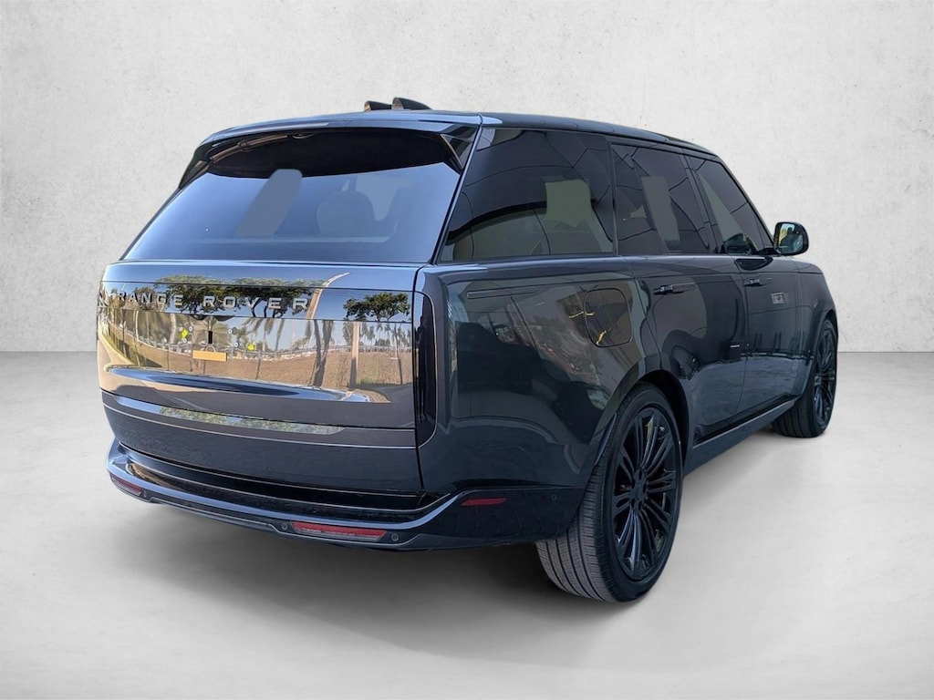 New 2026 Land Rover Range Rover P400 SE Sport Utility