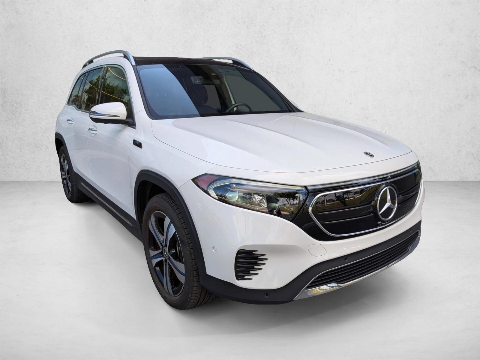 2022 Mercedes Benz EQB 350 4MATIC photo 3