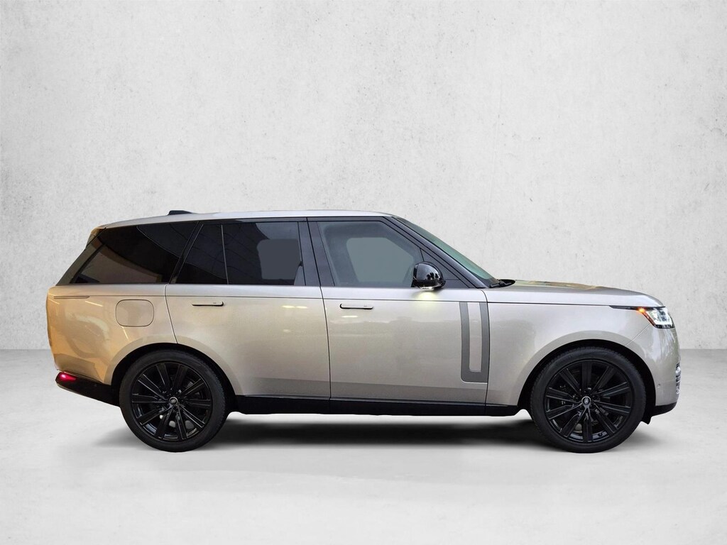 Used 2025 Land Rover Range Rover SE Sport Utility